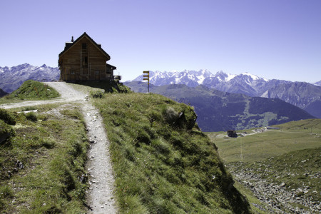 Hut is Swiss Alps, Haute Route